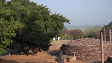 Sanchi Stupa, UNESCO Dünya Mirası Bölgesi İmparator Ashoka tarafından inşa edilen 2200 yıllık bir Budist anıtı..