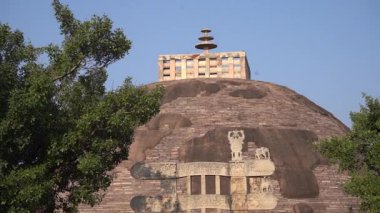 Sanchi Stupa, UNESCO Dünya Mirası Bölgesi İmparator Ashoka tarafından inşa edilen 2200 yıllık bir Budist anıtı..