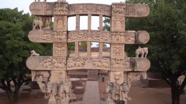 Sanchi stupa, UNESCO tarafından Dünya Mirası olarak listelenen Budist anıtlar, İmparator Ashoka tarafından inşa edilen 2200 yıllık Budist anıtı, Unesco Dünya Mirası.