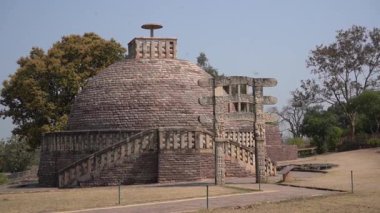 Sanchi stupa, UNESCO tarafından Dünya Mirası olarak listelenen Budist anıtlar, İmparator Ashoka tarafından inşa edilen 2200 yıllık Budist anıtı, Unesco Dünya Mirası.