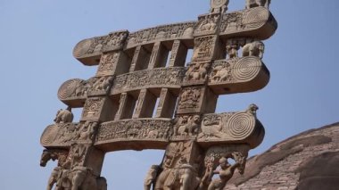 Sanchi stupa, UNESCO tarafından Dünya Mirası olarak listelenen Budist anıtlar, İmparator Ashoka tarafından inşa edilen 2200 yıllık Budist anıtı, Unesco Dünya Mirası.