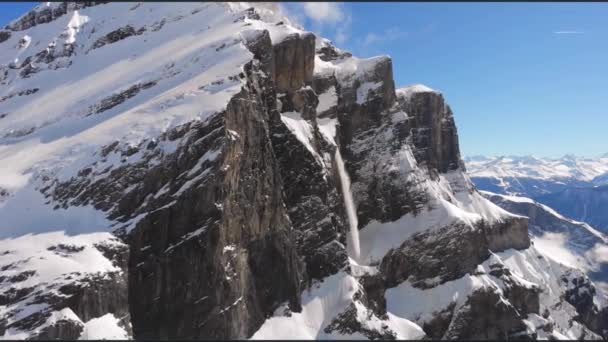 Berge Und Schnee Alpine Freude Und Türkisfarbener Himmel — Stockvideo