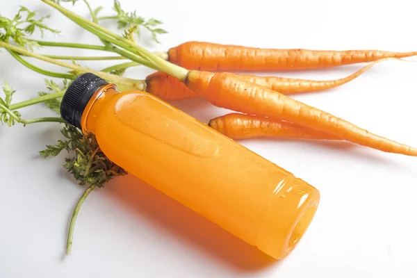 Zumo Zanahoria Una Botella Plástico Transparente Bebida Saludable —  Fotos de Stock
