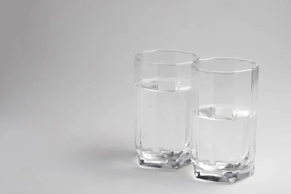 Limpe Água Potável Copo Transparente — Fotografia de Stock