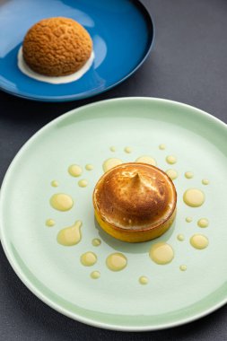 Restoranda birinci sınıf tatlı.