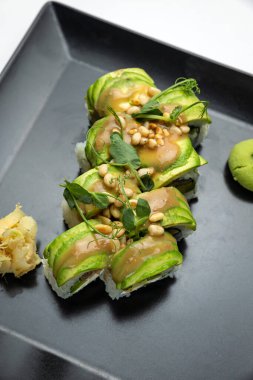 Japon restoranında nefis börekler.