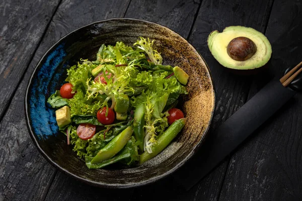 Delicious Salad Restaurant — Stock Photo, Image