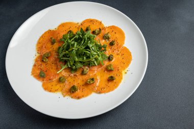 Lokantada nefis carpaccio