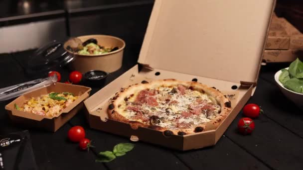 Chef Prepares Delicious Pizza — стоковое видео
