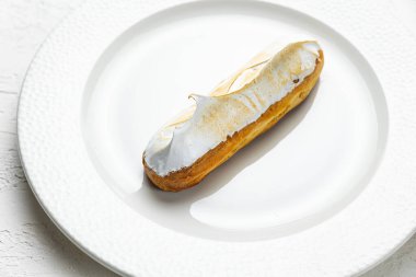 Şeften nefis ekler.