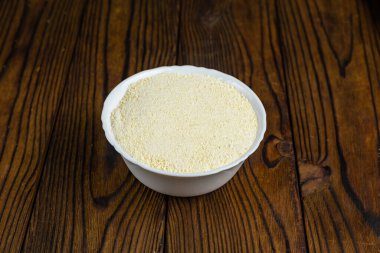 Lezzetli kakao bardağa dökülmüş.