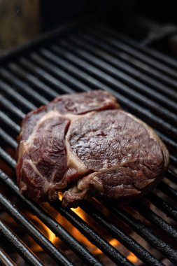 Şefin hazırladığı leziz ızgara biftek.