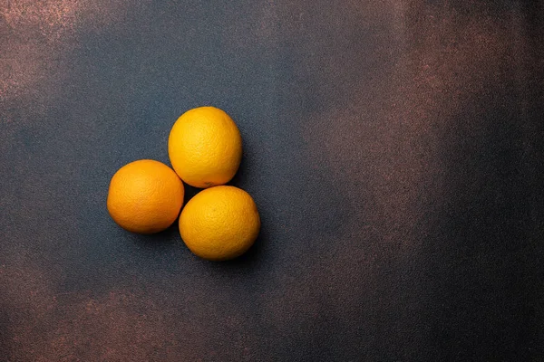 Τρία Πορτοκάλια Μαύρο Φόντο — Φωτογραφία Αρχείου