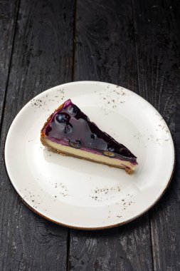 Lokantada lezzetli bir tatlı