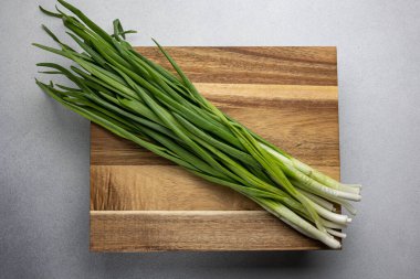 Arka planda taze çiftlik sebzeleri. Kapat.