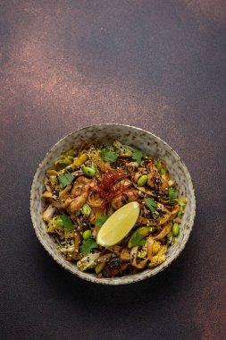 Restoranda nefis bir makarna. Kapat.