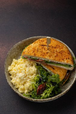 Restorandan nefis kahvaltı. Kapat.