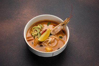 Lokantadan lezzetli bir çorba. Kapat.