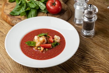 Lokantadan lezzetli bir çorba. Kapat.