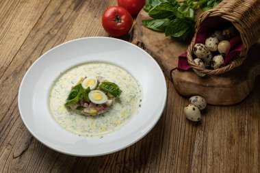 Lokantadan lezzetli bir çorba. Kapat.