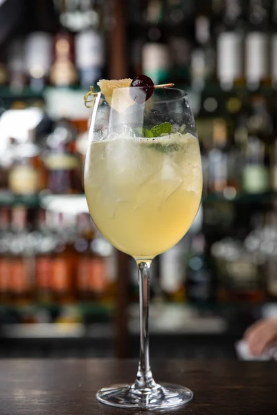 Herkullinen Alkoholisti Cocktail Sulje — kuvapankkivalokuva