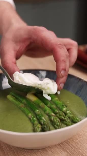 Chef Prepares Spinach Soup Asparagus Kitchen Close — Stock Video