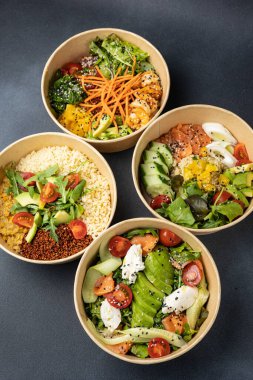 Lezzetli yemek servisi. Kapat.