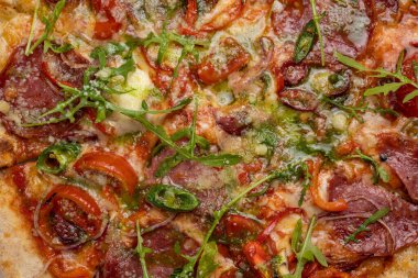 Lokantada nefis İtalyan pizzası