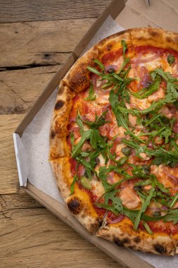 Lokantada nefis İtalyan pizzası