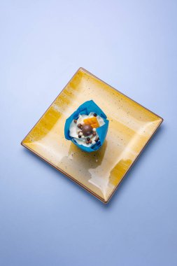 Çocuk kafesinde nefis tatlılar. Kapat.  