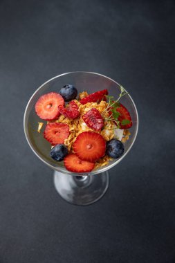 Lokantadaki lezzetli tatlılar. Kapat.  