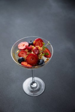 Lokantadaki lezzetli tatlılar. Kapat.  