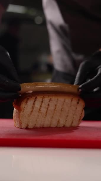 Chef Prepares Delicious Hot Dogs Restaurant Close — Stock Video