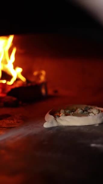 Chef Cozinha Deliciosos Khachapuri Restaurante — Vídeo de Stock