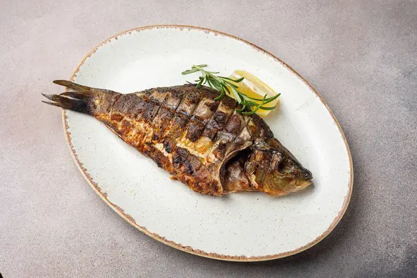 Grilled Fish Plate Restaurant — Stock Photo, Image
