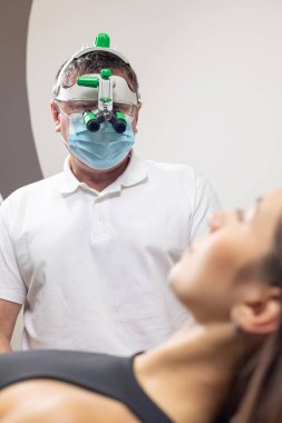 Dişçiye gidiyorum. Diş hekimliği. Dişçilik