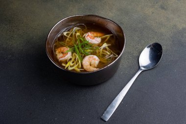 Karides çorbası. Kapat.