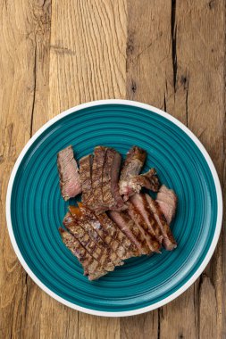 Mükemmel ızgara T-Bone Bifteği. Yakın plan.