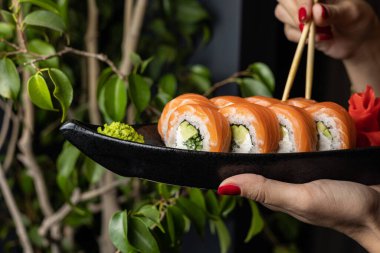 Japon mutfağı. Philadelphia somonlu rulo