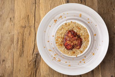 Lezzetli kahvaltı - Reçelli lapa