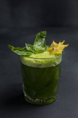 Harika bir alkollü kokteyl.  