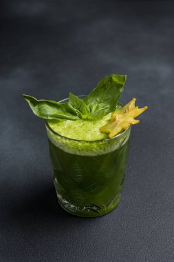 Harika bir alkollü kokteyl.  