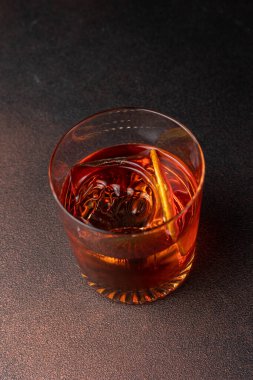 Harika bir alkollü kokteyl.  