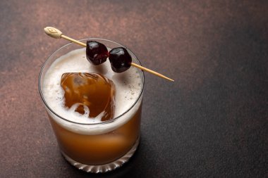 Harika bir alkollü kokteyl.  