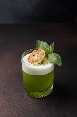 Harika bir alkollü kokteyl.  