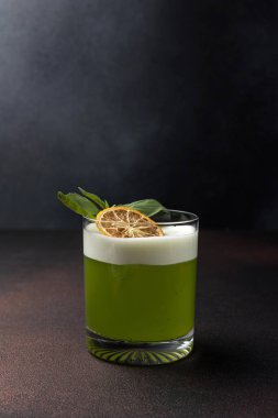 Harika bir alkollü kokteyl.  