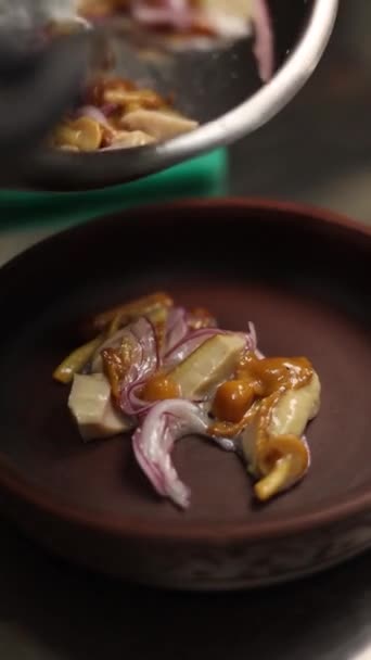 Chef Cocina Deliciosos Platos Restaurante — Vídeos de Stock