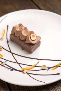 Lokantada lezzetli tatlılar var. Yakın plan.