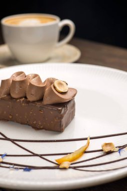 Lokantada lezzetli tatlılar var. Yakın plan.