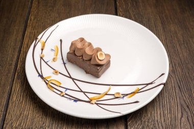 Lokantada lezzetli tatlılar var. Yakın plan.